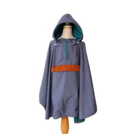 Cape de pluie bleu et verte imperméable enfant a bicyclette