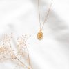 Collier médaillon gravé lettre G