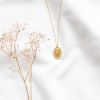 Collier médaillon gravé lettre K