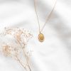 Collier médaillon gravé lettre S