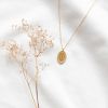 Collier médaillon gravé lettre U
