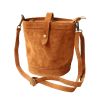 Sac à main seau en cuir nubuck camel
