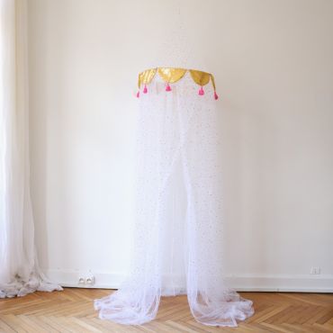Ciel de lit tulle et sequins blanc et doré