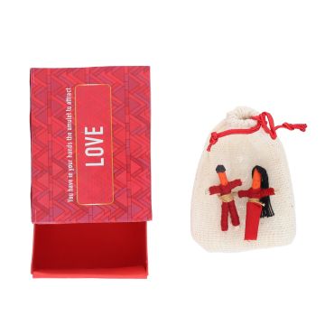 poupée porte bonheur cadeau responsable amour abondance