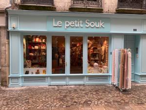 Store Image