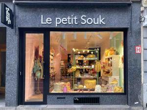 Store Image