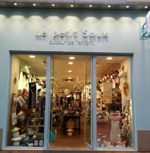 Store Image