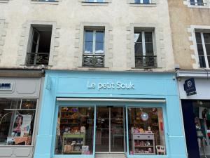 Store Image