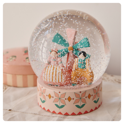 Les boules à neige enfant Large choix de boules à neige enfant !