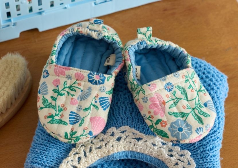 Article sur les chaussons bébé En voir plus sur les chaussons bébé